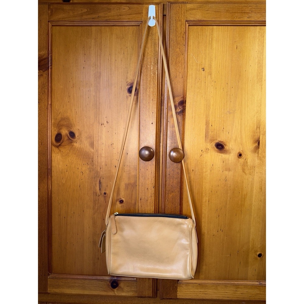 Coach Leather Crossbody Purse Bag Vintage Tan Slim Zip Station Shoulder Casual
